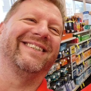 Meet your Posher, Larry